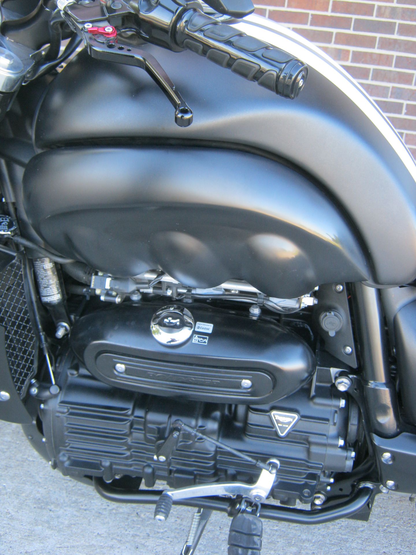 2016 Triumph Rocket III ''Roadster'' in Bettendorf, Iowa - Photo 4