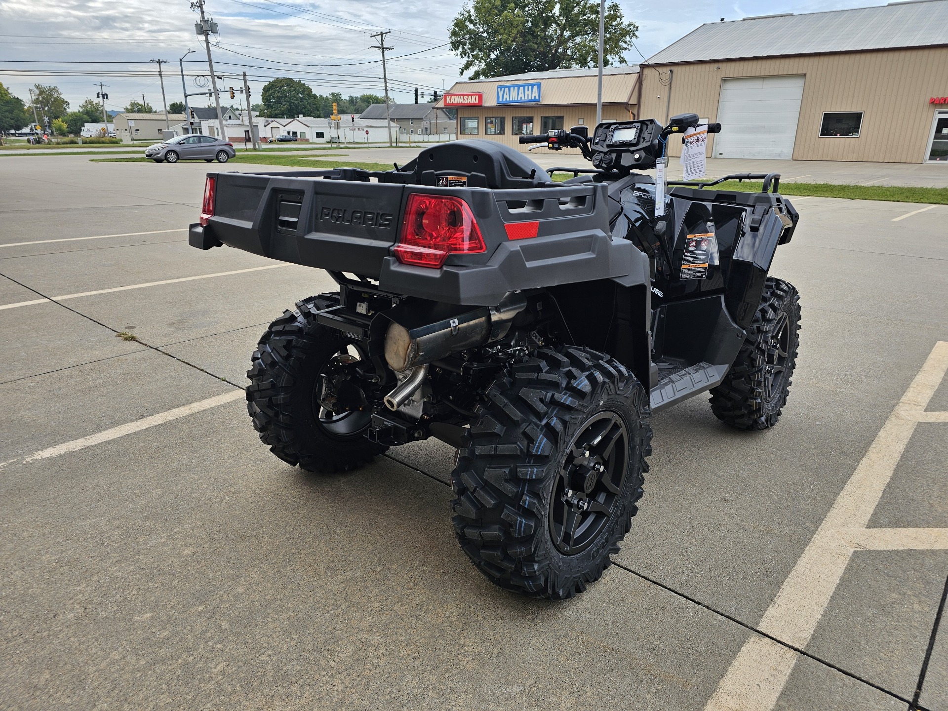 2025 Polaris Sportsman X2 570 in Bettendorf, Iowa - Photo 3