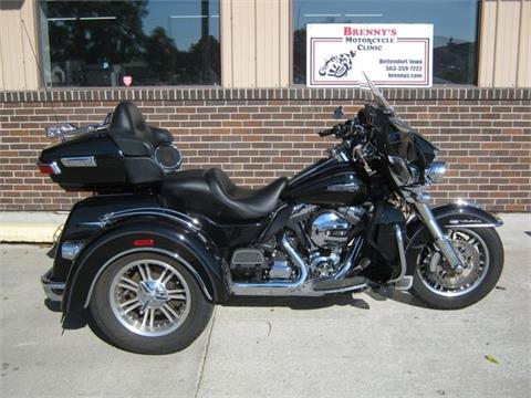 2016 Harley-Davidson Tri Glide® Ultra in Bettendorf, Iowa - Photo 1