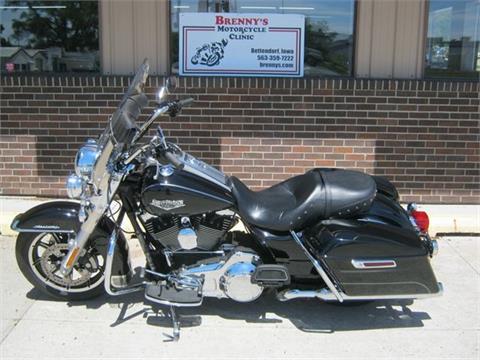 2016 Harley-Davidson Road King® in Bettendorf, Iowa - Photo 2