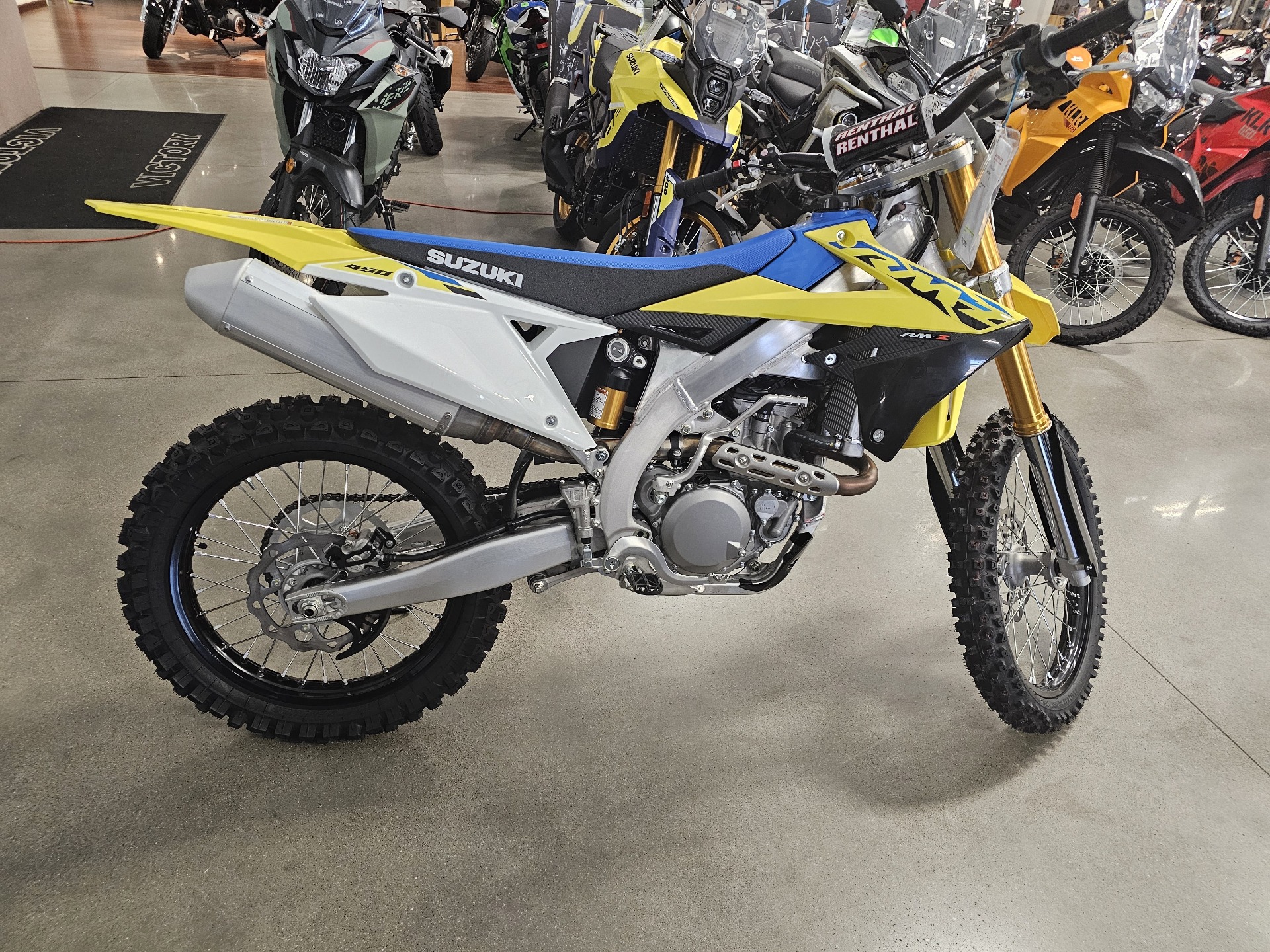 2025 Suzuki RM-Z450 in Bettendorf, Iowa - Photo 2