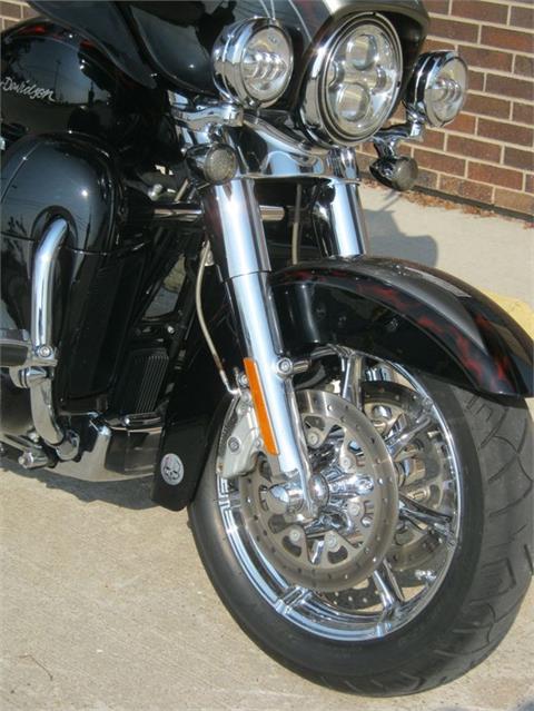 2015 Harley-Davidson CVO™ Limited in Bettendorf, Iowa - Photo 14