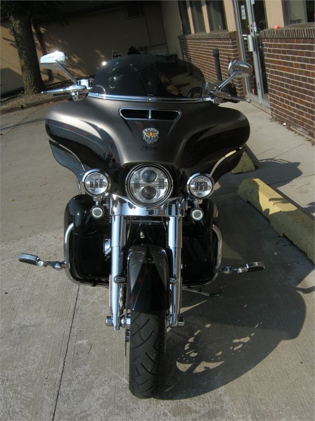 2015 Harley-Davidson CVO™ Limited in Bettendorf, Iowa - Photo 22