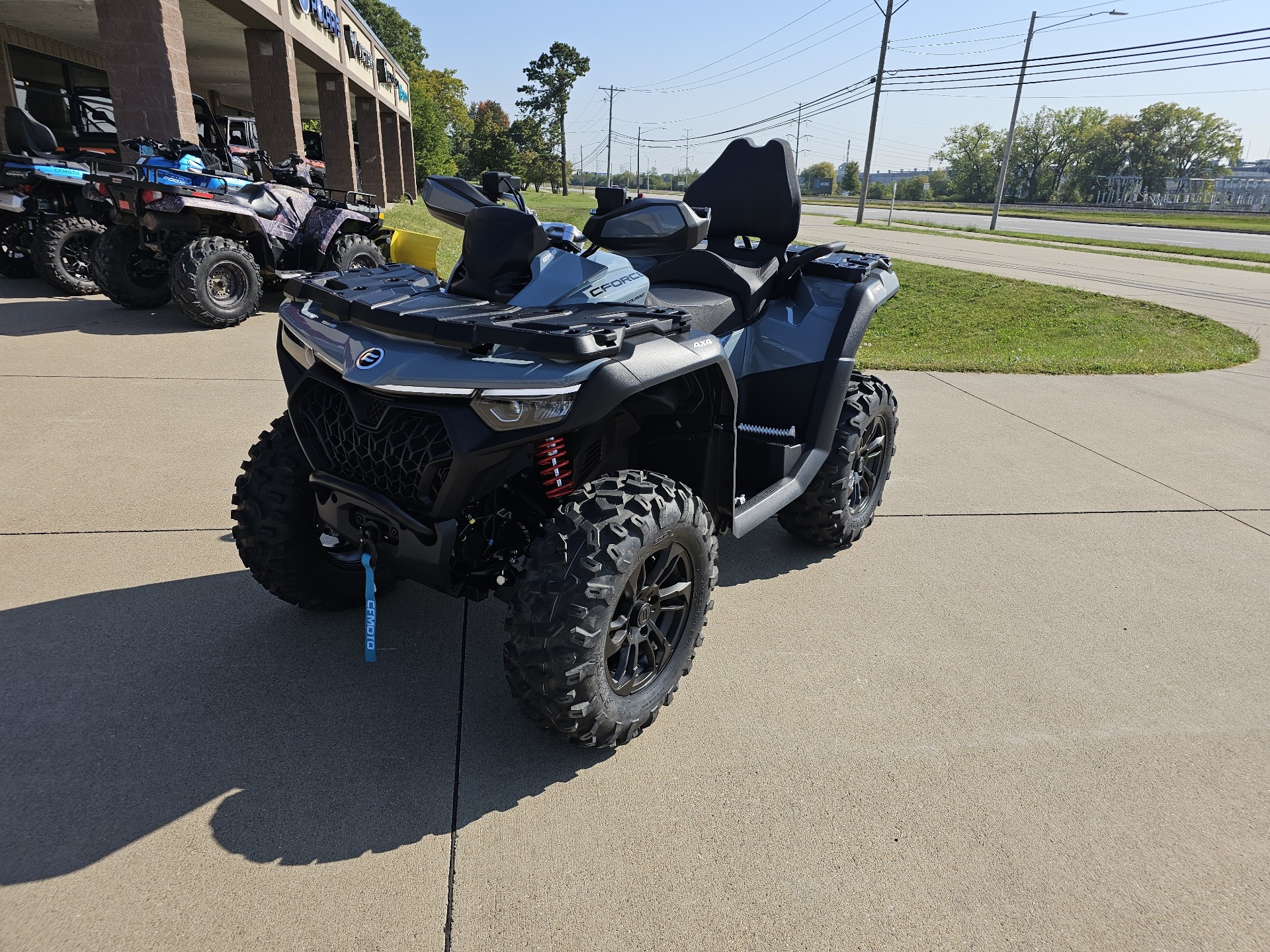 2024 CFMOTO CForce 1000 Touring in Bettendorf, Iowa - Photo 2