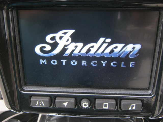 2021 Indian Motorcycle Roadmaster® in Bettendorf, Iowa - Photo 16