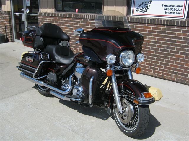 2011 Harley-Davidson Ultra Classic® Electra Glide® in Bettendorf, Iowa - Photo 6