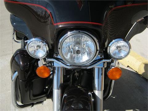 2011 Harley-Davidson Ultra Classic® Electra Glide® in Bettendorf, Iowa - Photo 23