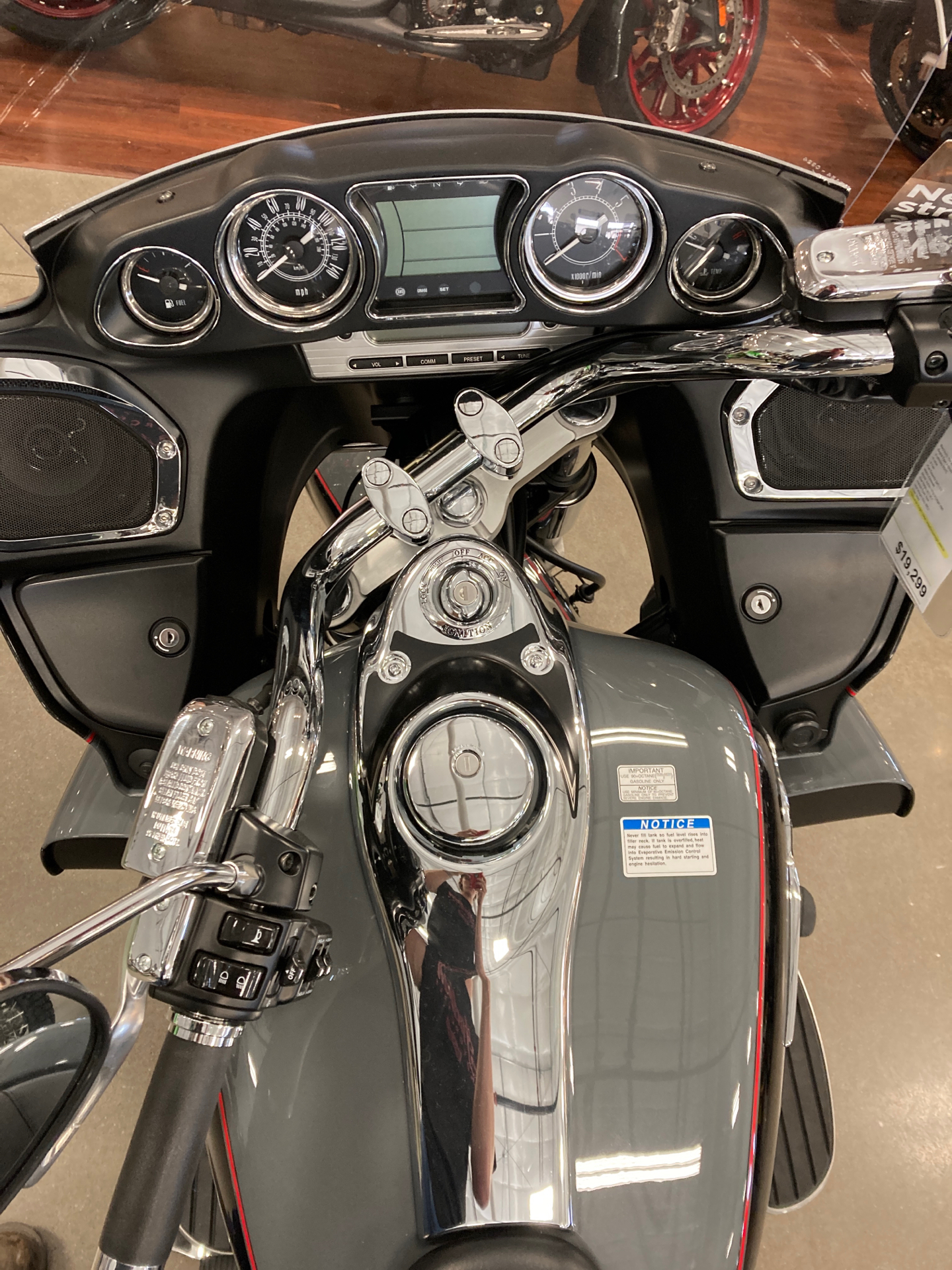 2023 Kawasaki Vulcan 1700 Voyager ABS in Bettendorf, Iowa - Photo 3