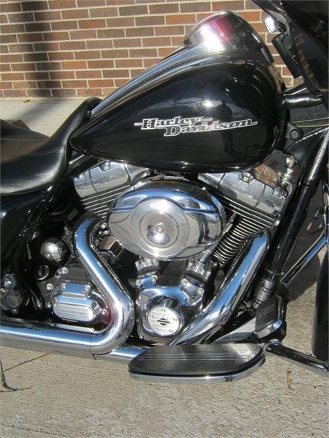 2013 Harley-Davidson Street Glide® in Bettendorf, Iowa - Photo 19