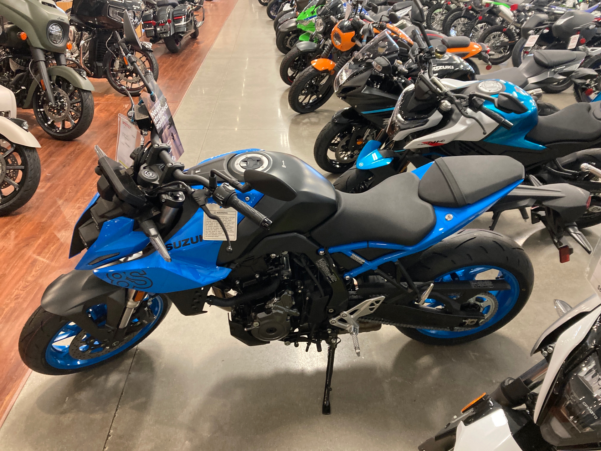 2023 Suzuki GSX-8S in Bettendorf, Iowa - Photo 2