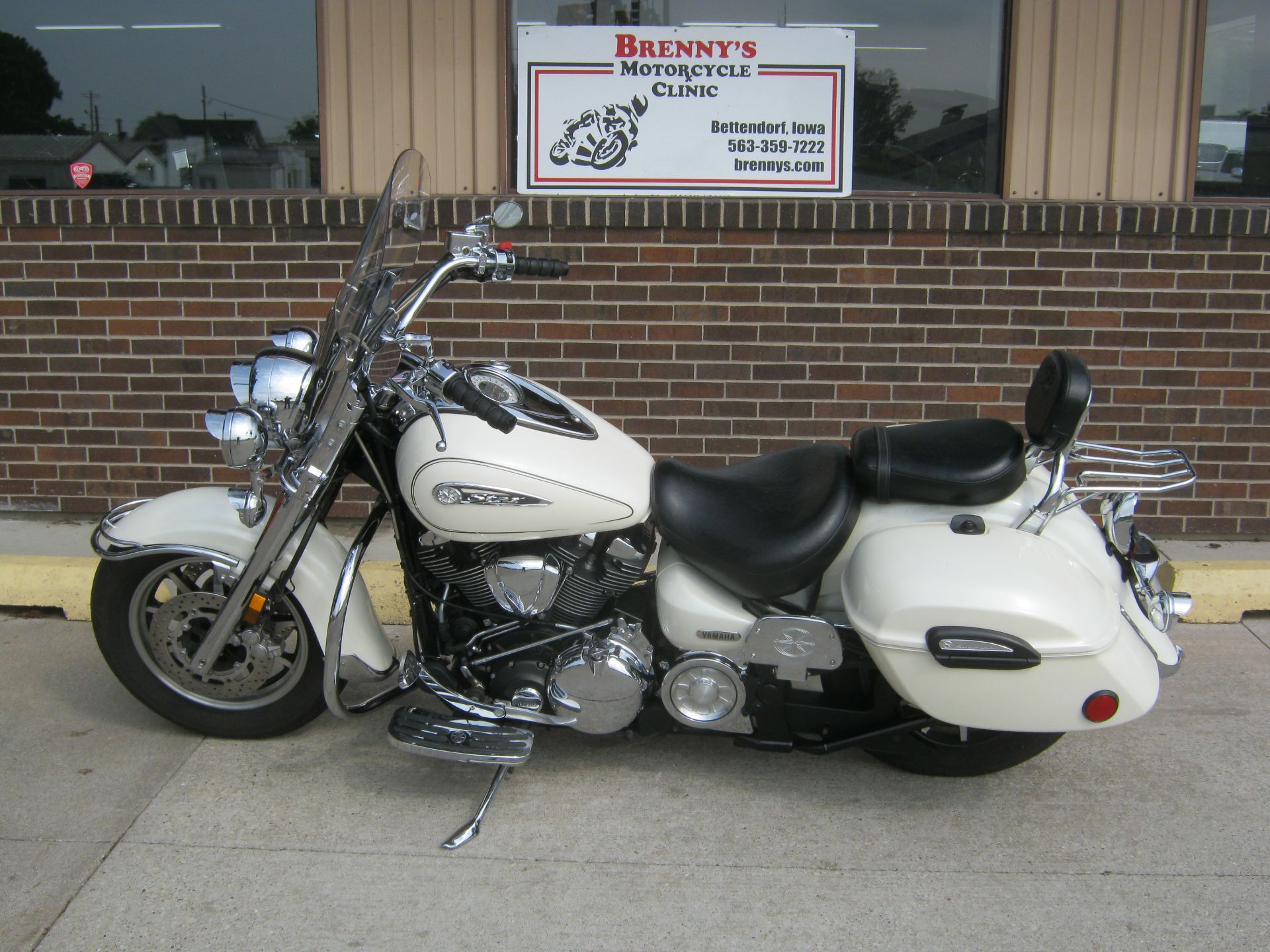 2012 Yamaha Road Star Silverado ''S'' in Bettendorf, Iowa - Photo 2