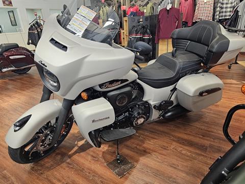 2023 Indian Motorcycle Roadmaster® Dark Horse® in Bettendorf, Iowa - Photo 3