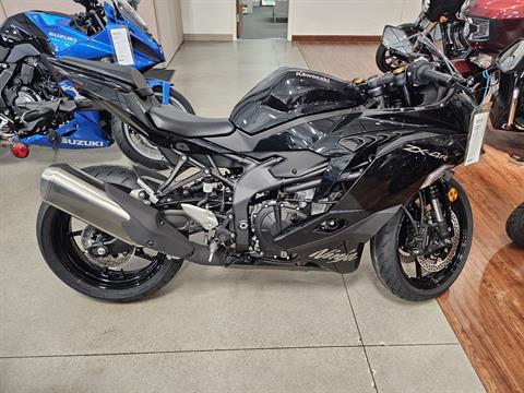 2024 Kawasaki Ninja ZX-4R ABS in Bettendorf, Iowa - Photo 2