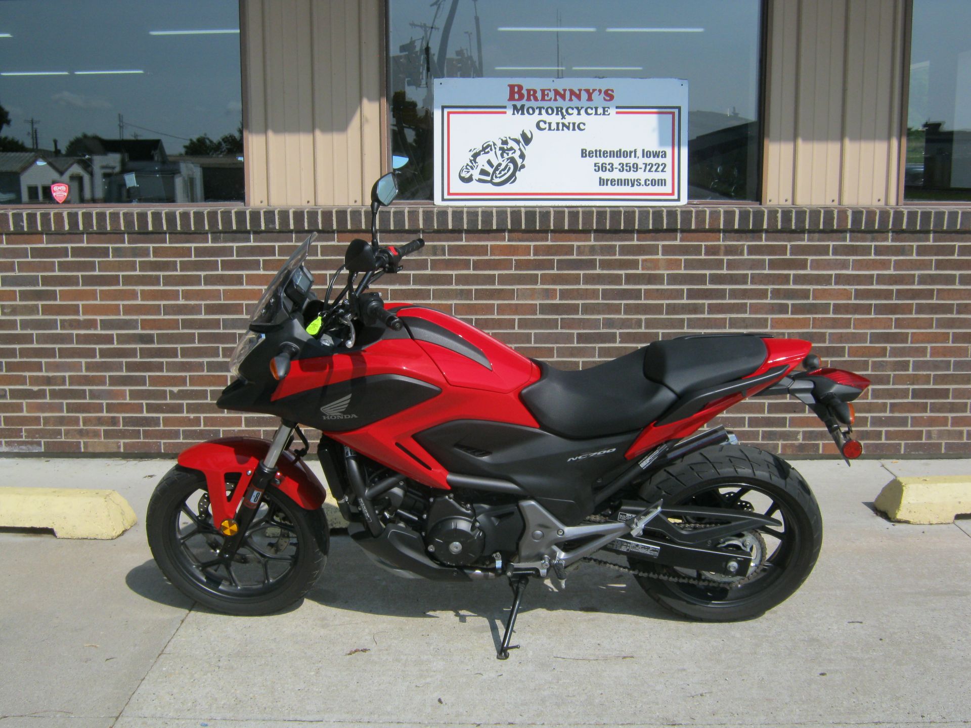 2014 Honda NC700 in Bettendorf, Iowa - Photo 2