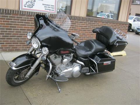 2007 Harley-Davidson FLHTCU Ultra Classic® Electra Glide® Patriot Special Edition in Bettendorf, Iowa - Photo 10