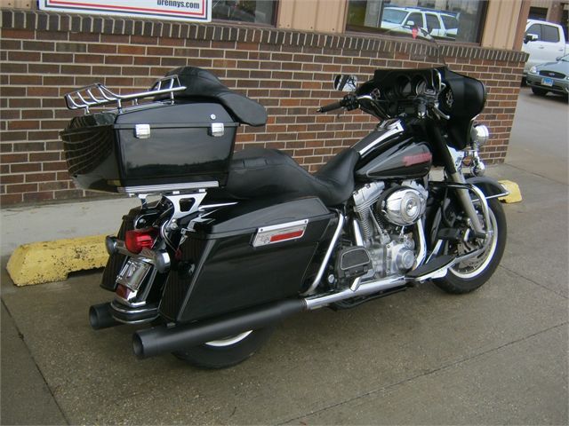 2007 Harley-Davidson FLHTCU Ultra Classic® Electra Glide® Patriot Special Edition in Bettendorf, Iowa - Photo 12