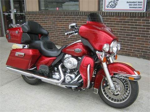 2012 Harley-Davidson Ultra Classic® Electra Glide® in Bettendorf, Iowa - Photo 4