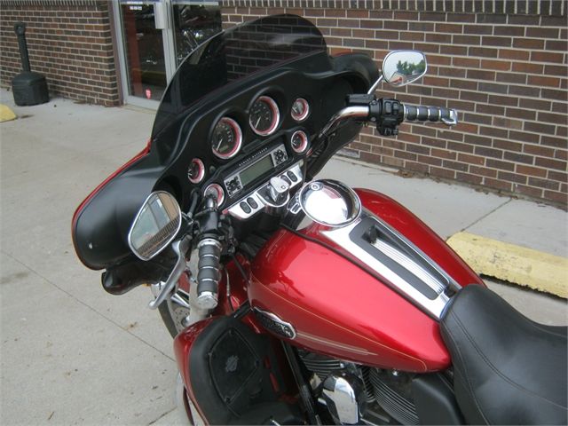 2012 Harley-Davidson Ultra Classic® Electra Glide® in Bettendorf, Iowa - Photo 13