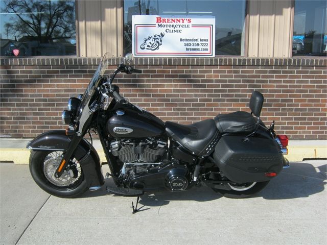 2021 Harley-Davidson Heritage Classic 114 in Bettendorf, Iowa - Photo 2