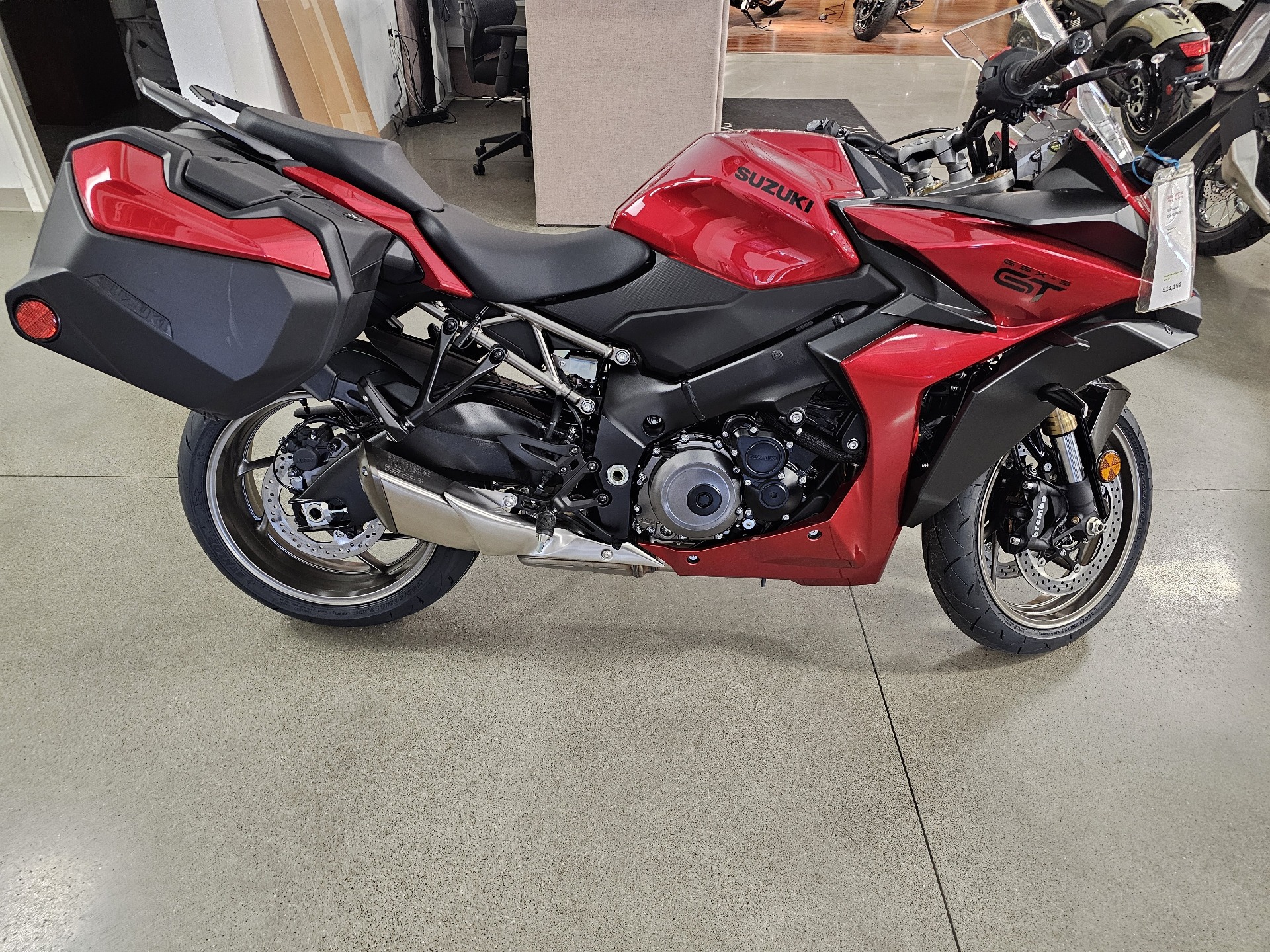 2024 Suzuki GSX-S1000GT+ in Bettendorf, Iowa - Photo 2