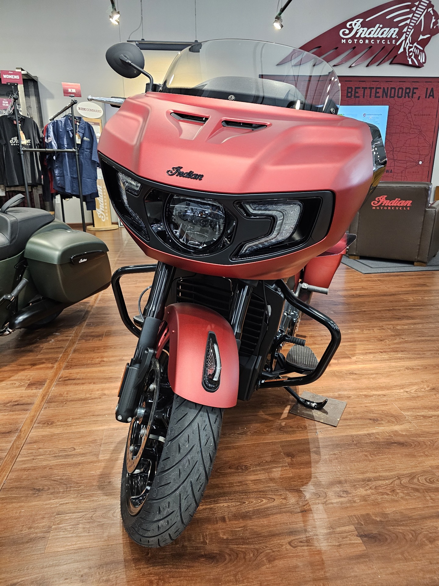 2024 Indian Motorcycle Challenger® Dark Horse® in Bettendorf, Iowa - Photo 2