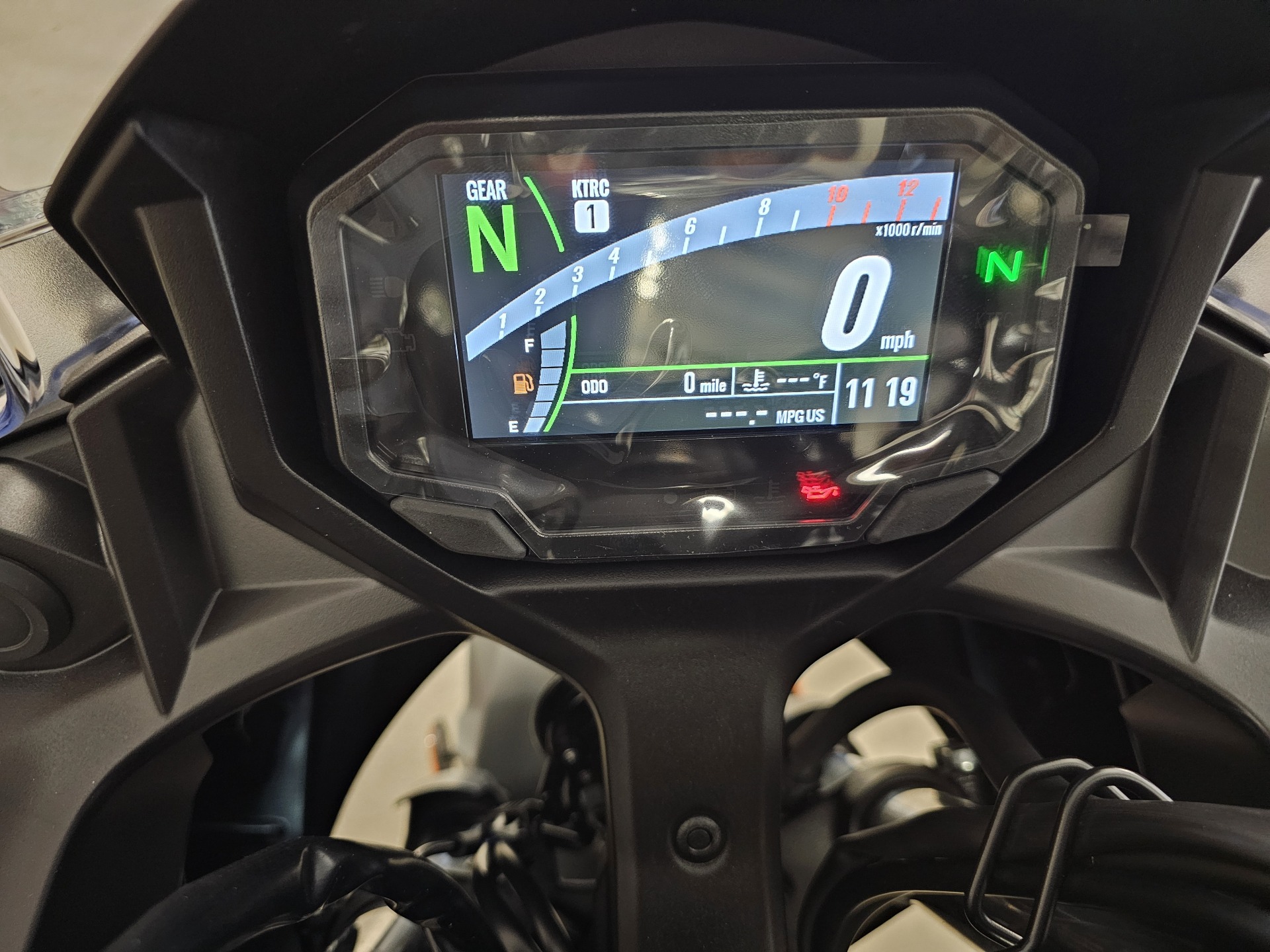 2024 Kawasaki Ninja 650 in Bettendorf, Iowa - Photo 3