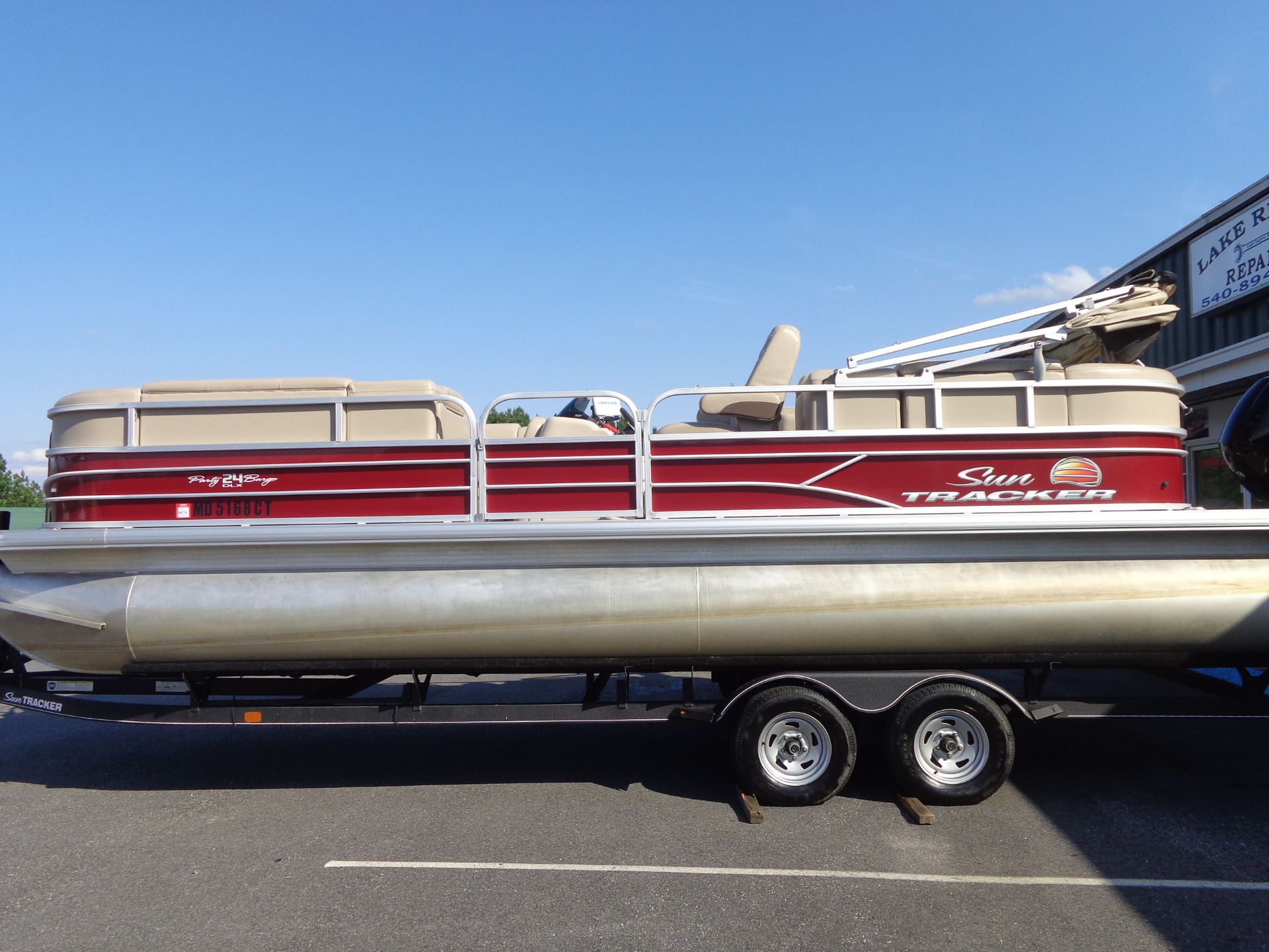 2019 Sun Tracker Party Barge 24 DLX in Mineral, Virginia - Photo 1