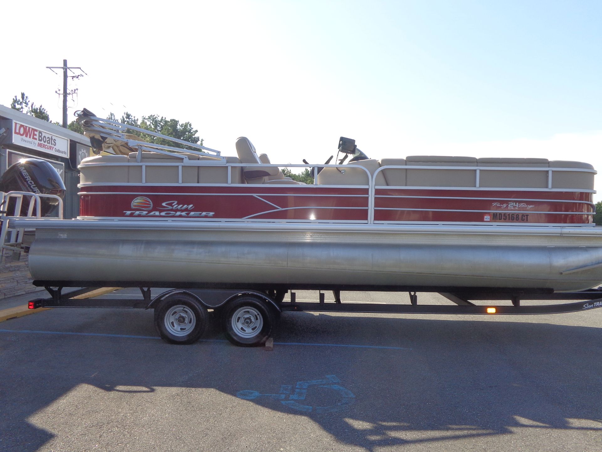 2019 Sun Tracker Party Barge 24 DLX in Mineral, Virginia - Photo 3