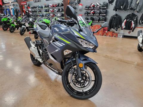 2022 Kawasaki Ninja 400 in Evansville, Indiana - Photo 2