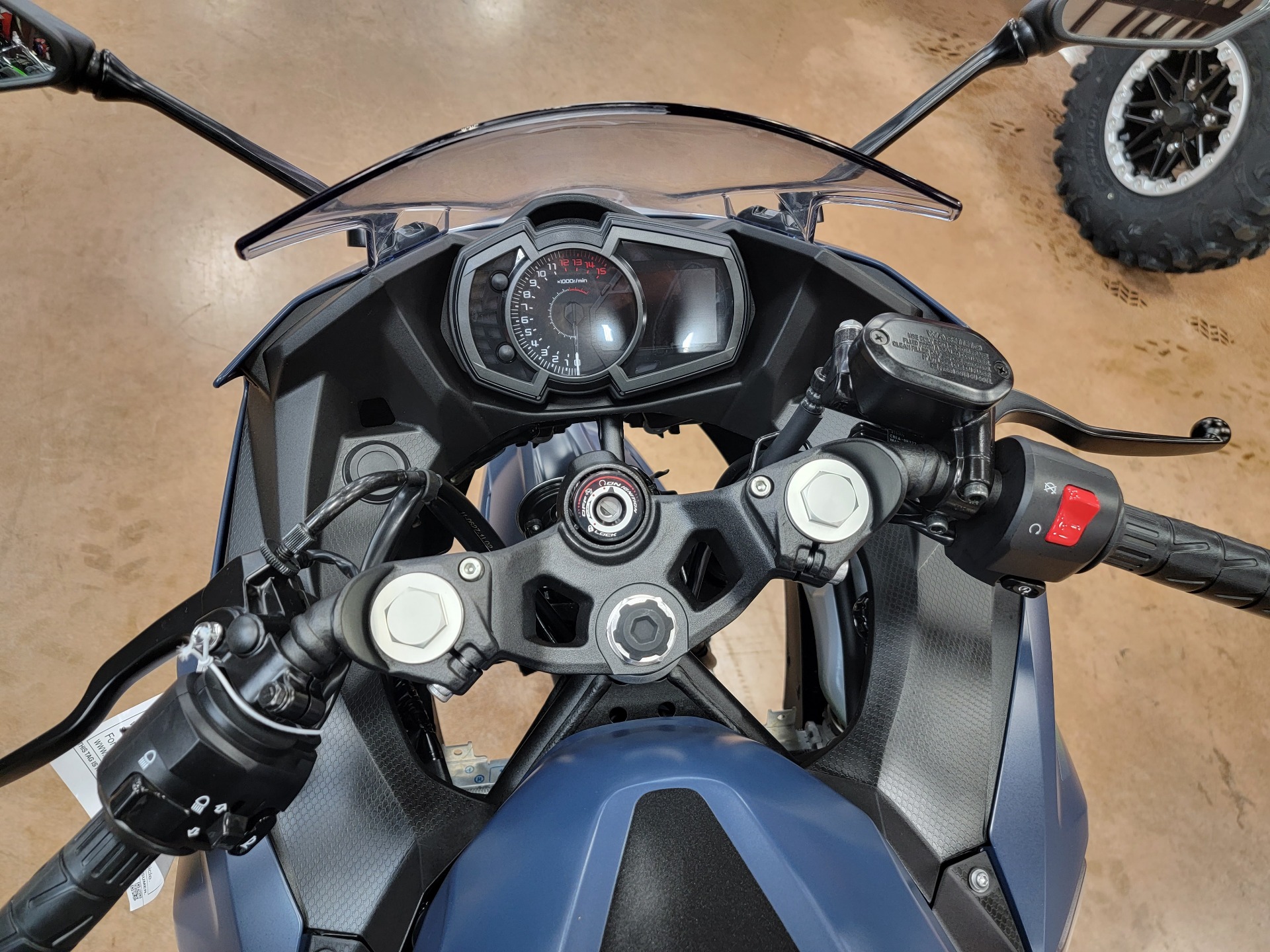 2022 Kawasaki Ninja 400 in Evansville, Indiana - Photo 6