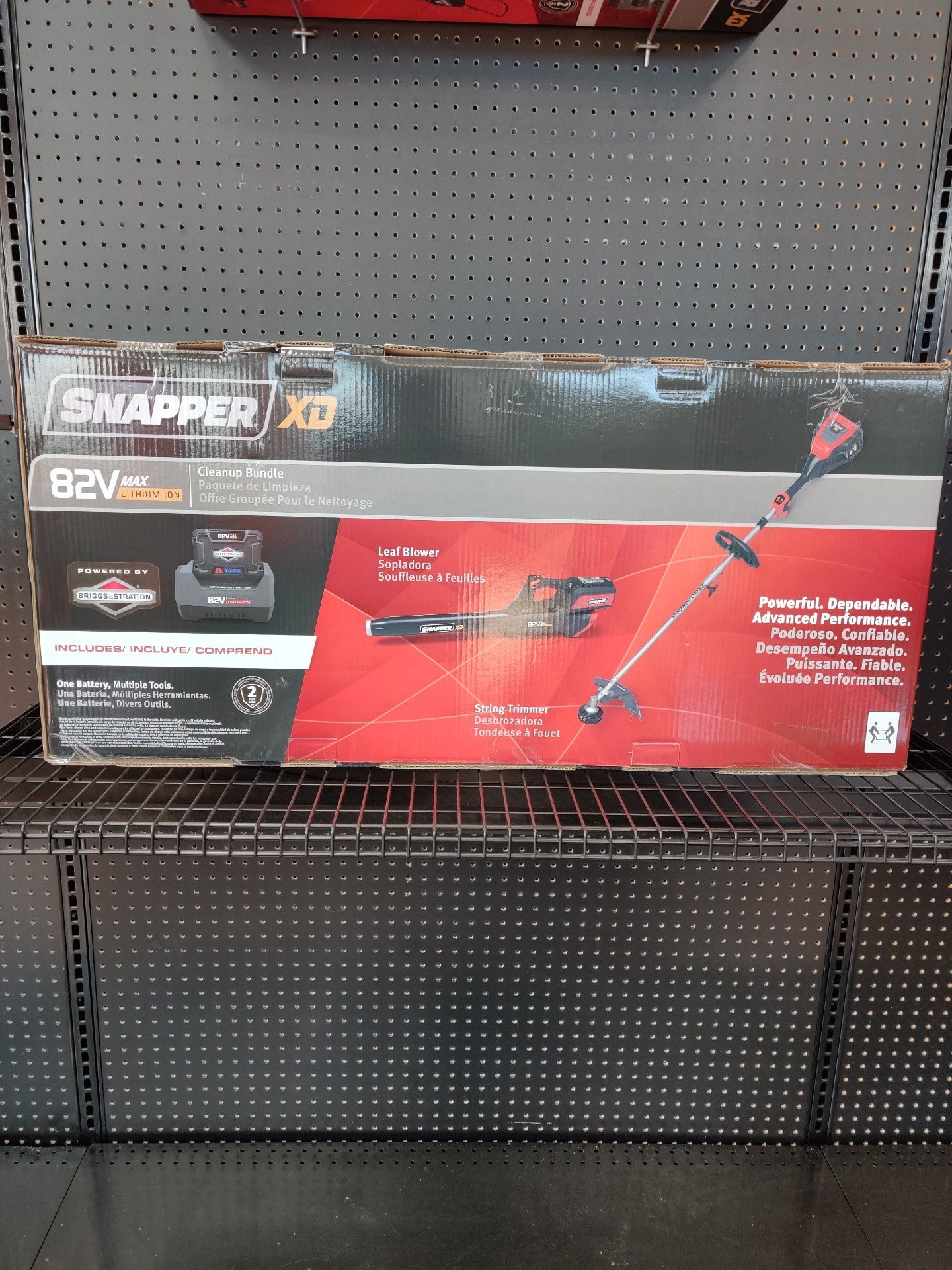 Snapper Combo package - Trimmer, Blower, Battery in Evansville, Indiana - Photo 1