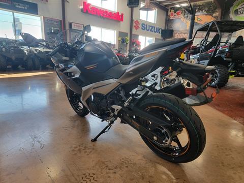 2023 Kawasaki Ninja 400 ABS in Evansville, Indiana - Photo 5
