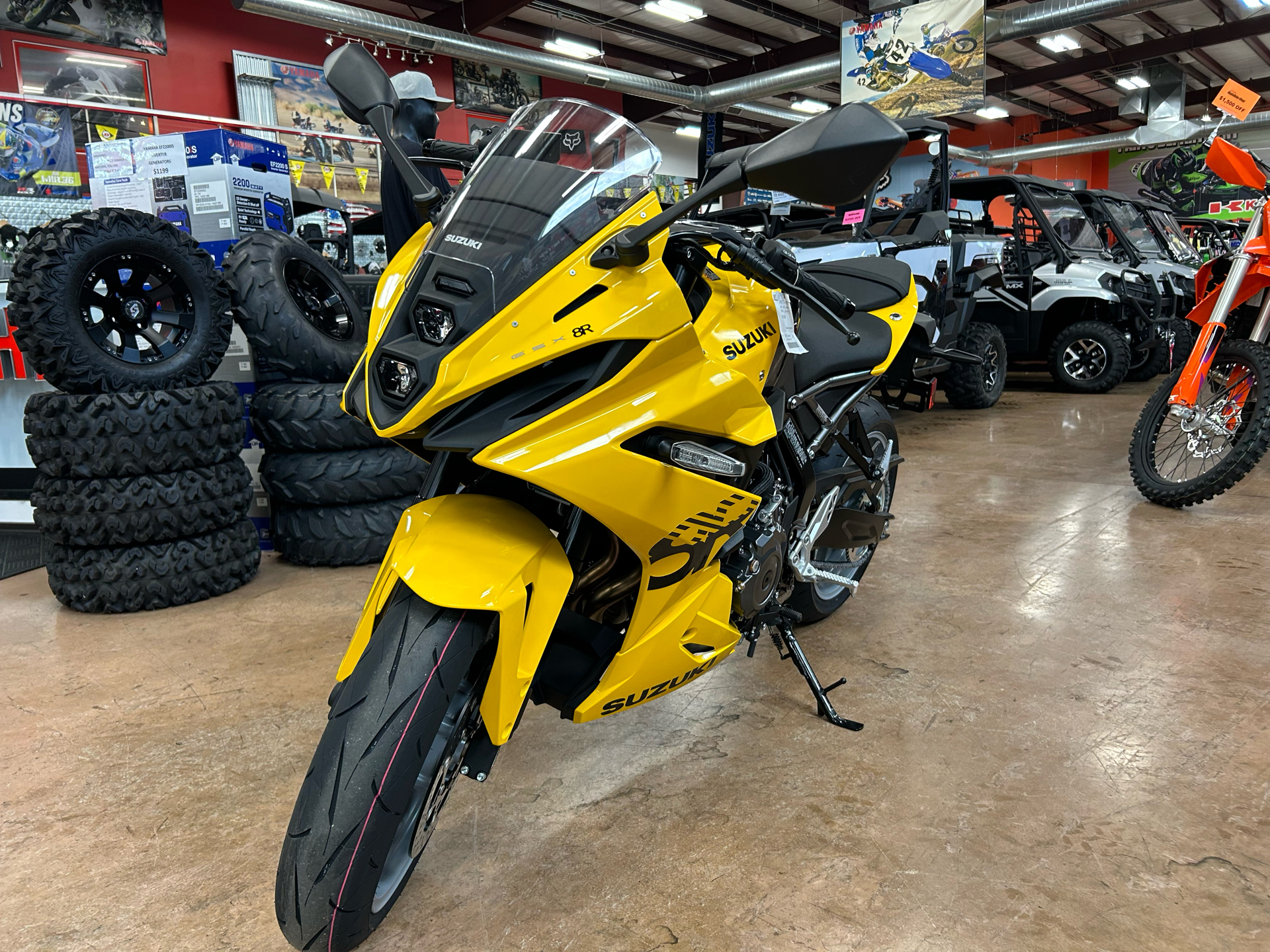 2024 Suzuki GSX-8R in Evansville, Indiana - Photo 3