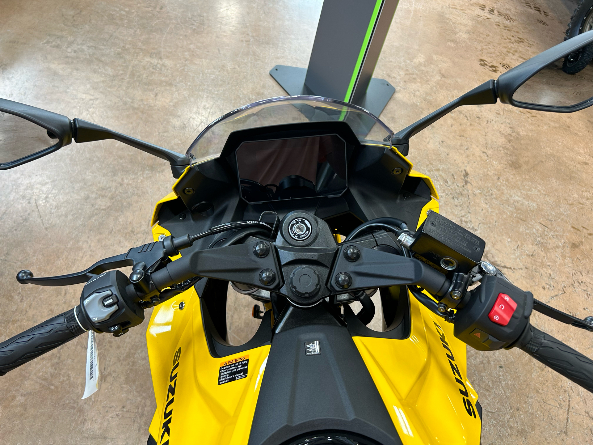 2024 Suzuki GSX-8R in Evansville, Indiana - Photo 6