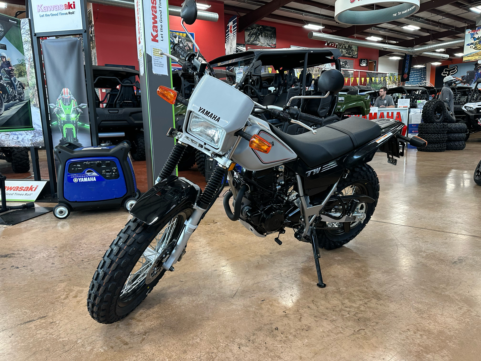 2025 Yamaha TW200 in Evansville, Indiana - Photo 3