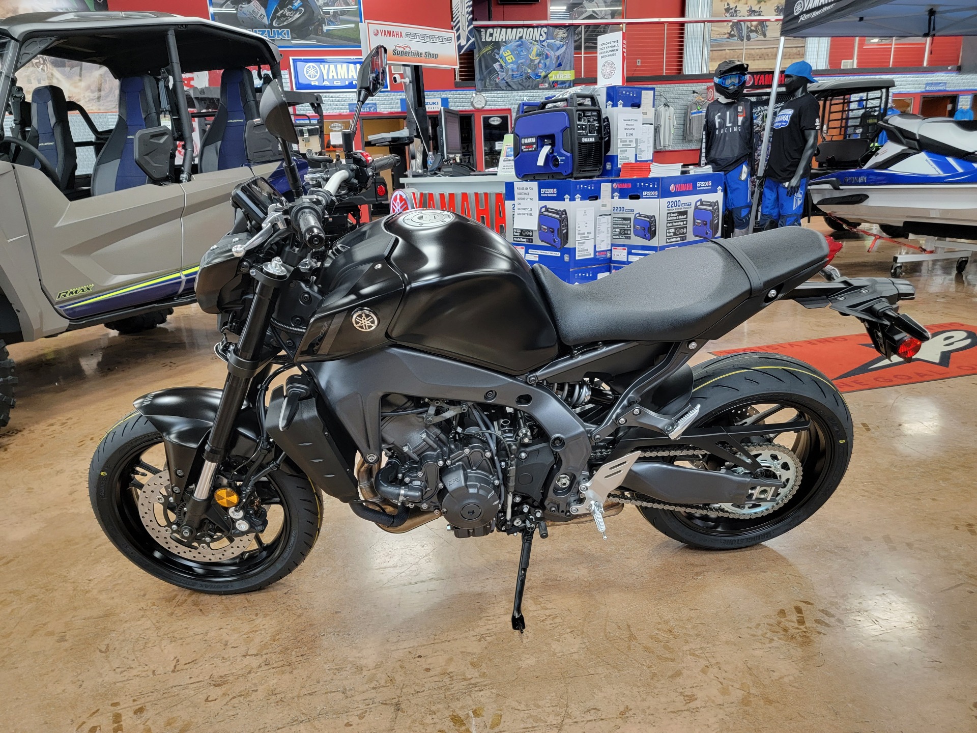 2023 Yamaha MT-09 in Evansville, Indiana - Photo 4