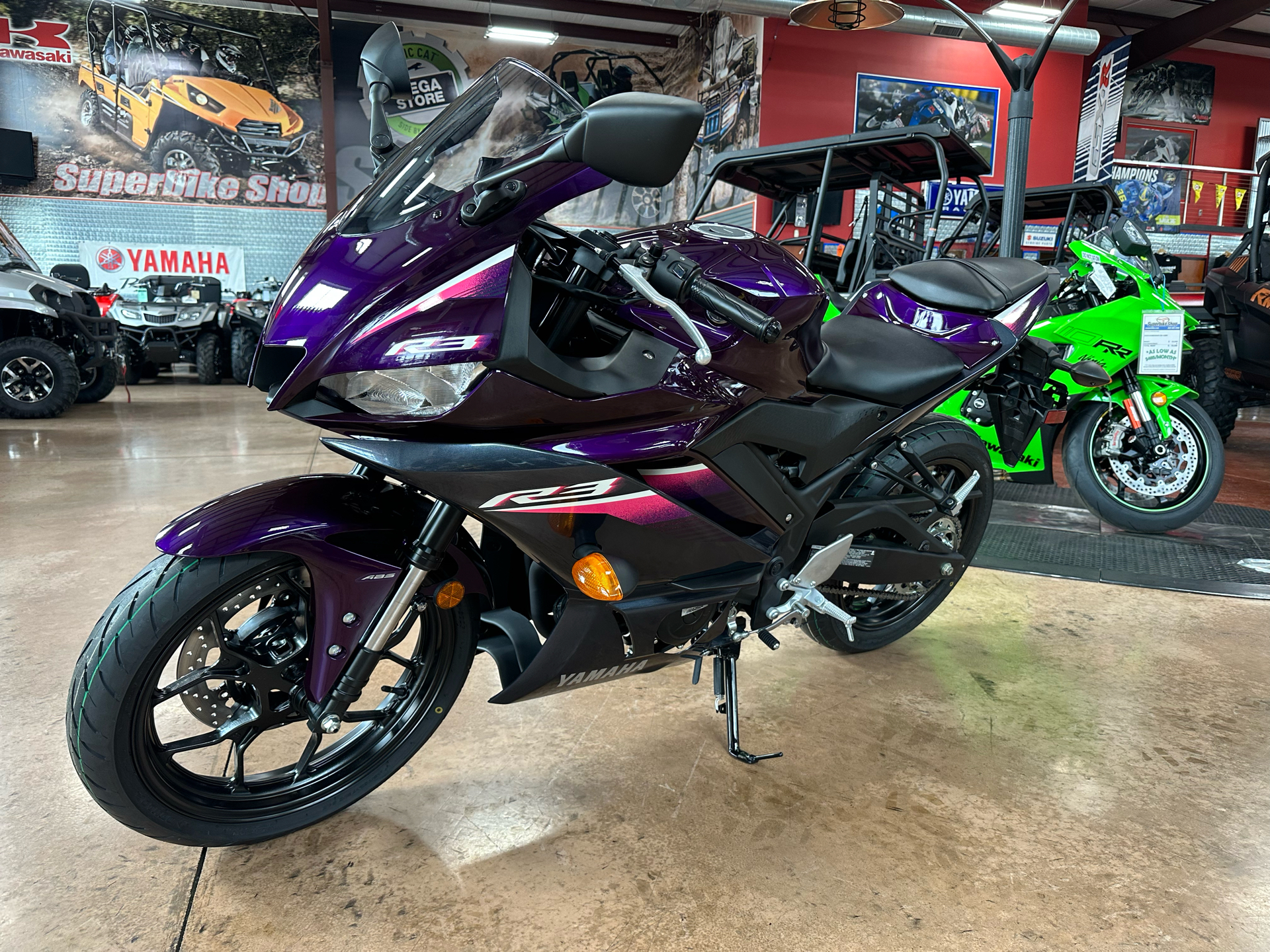 2023 Yamaha YZF-R3 ABS in Evansville, Indiana - Photo 3