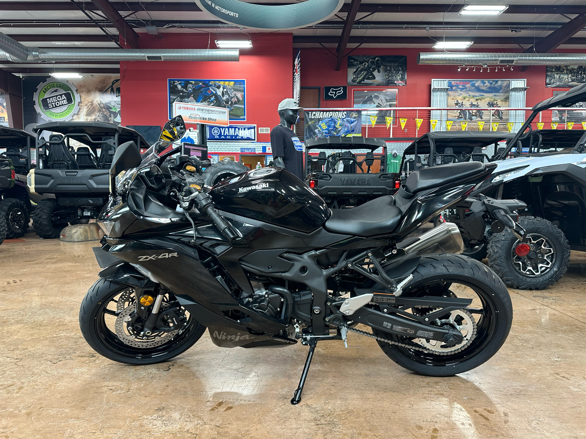 2024 Kawasaki Ninja ZX-4R ABS in Evansville, Indiana - Photo 4