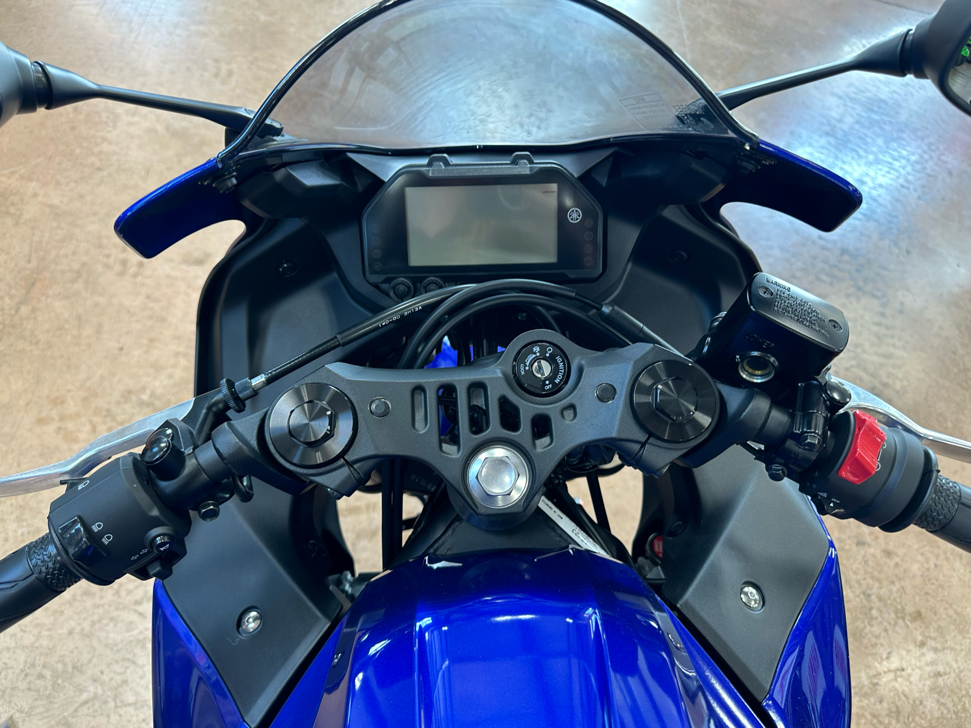 2024 Yamaha YZF-R3 in Evansville, Indiana - Photo 6
