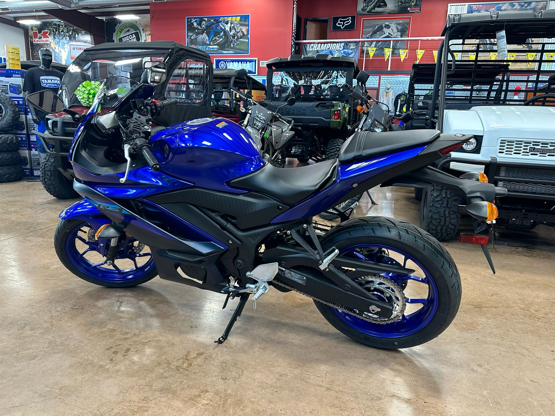 2024 Yamaha YZF-R3 in Evansville, Indiana - Photo 4