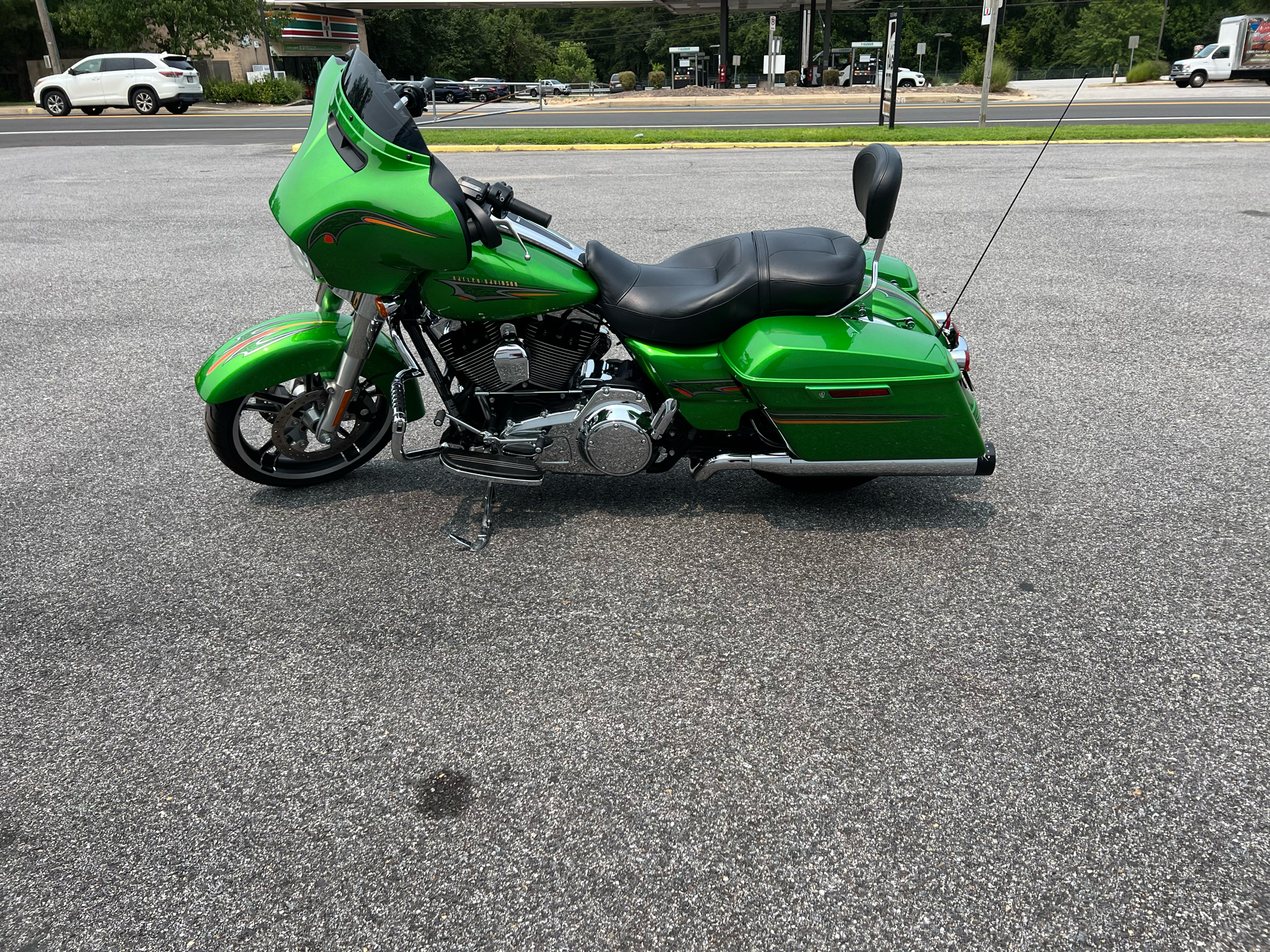 2015 Harley-Davidson Street Glide® in Hanover, Maryland - Photo 3