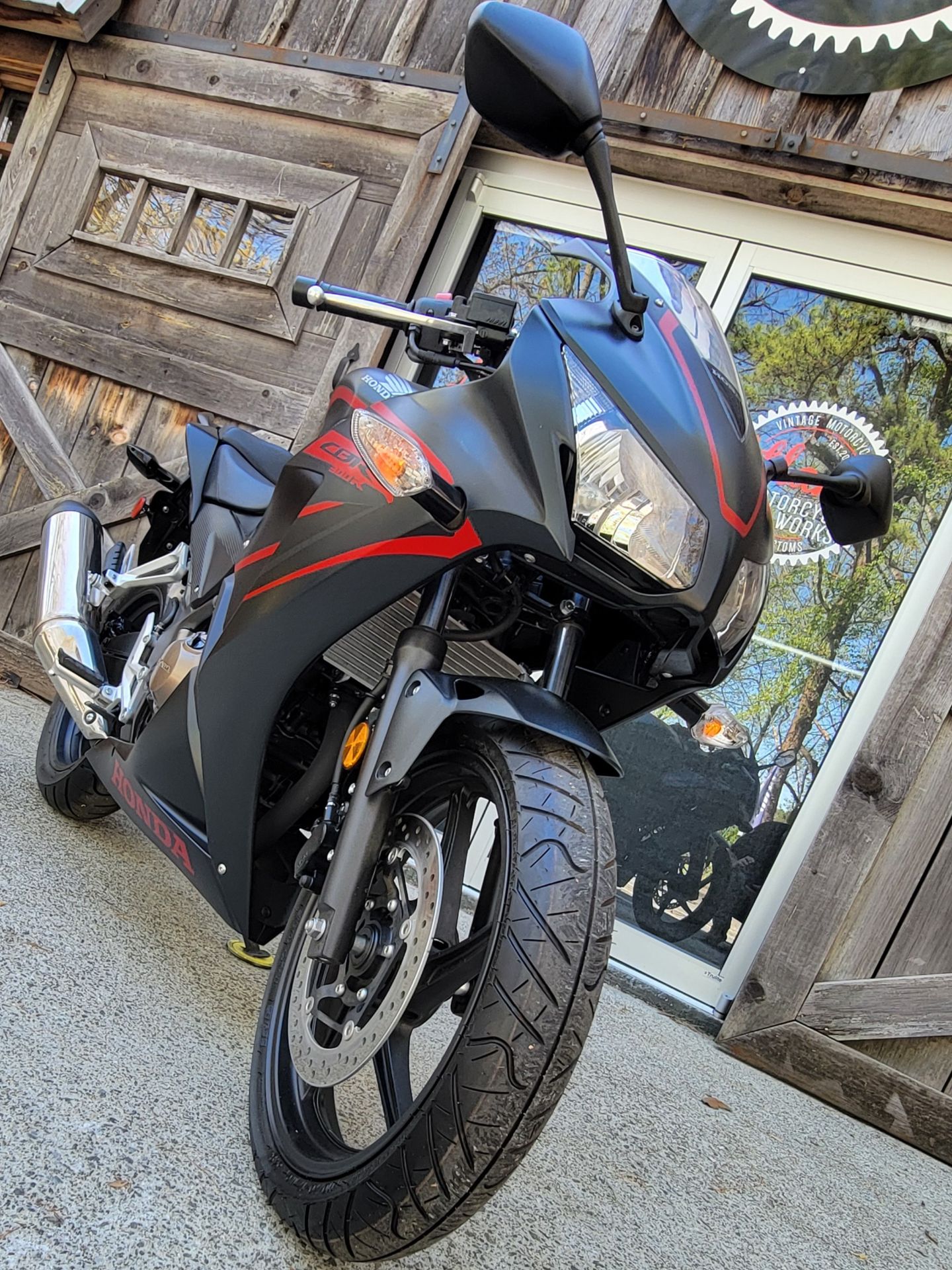 2019 Honda CBR300R in Woodstock, Georgia - Photo 9