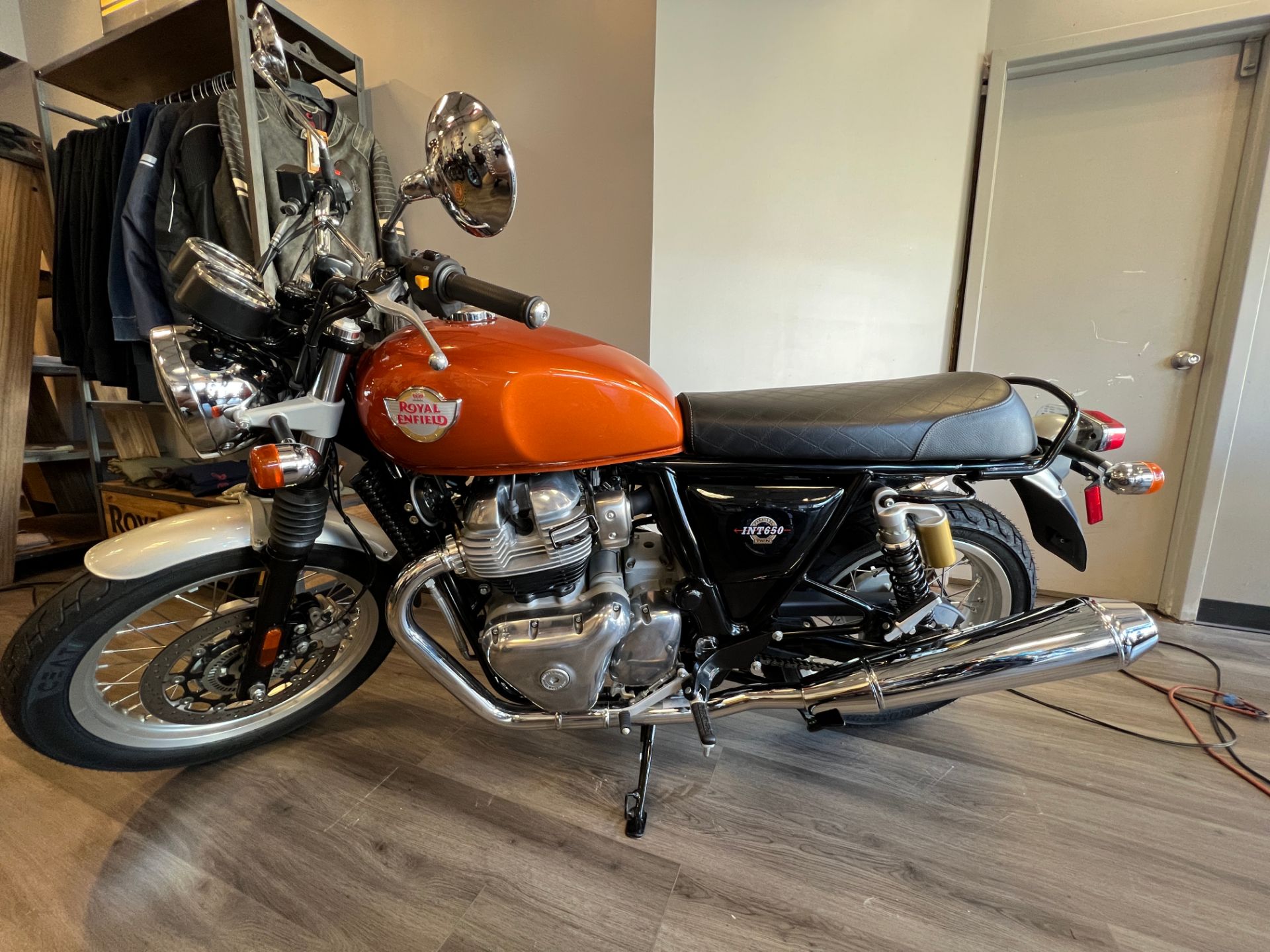 2022 Royal Enfield INT650 in Staten Island, New York - Photo 3