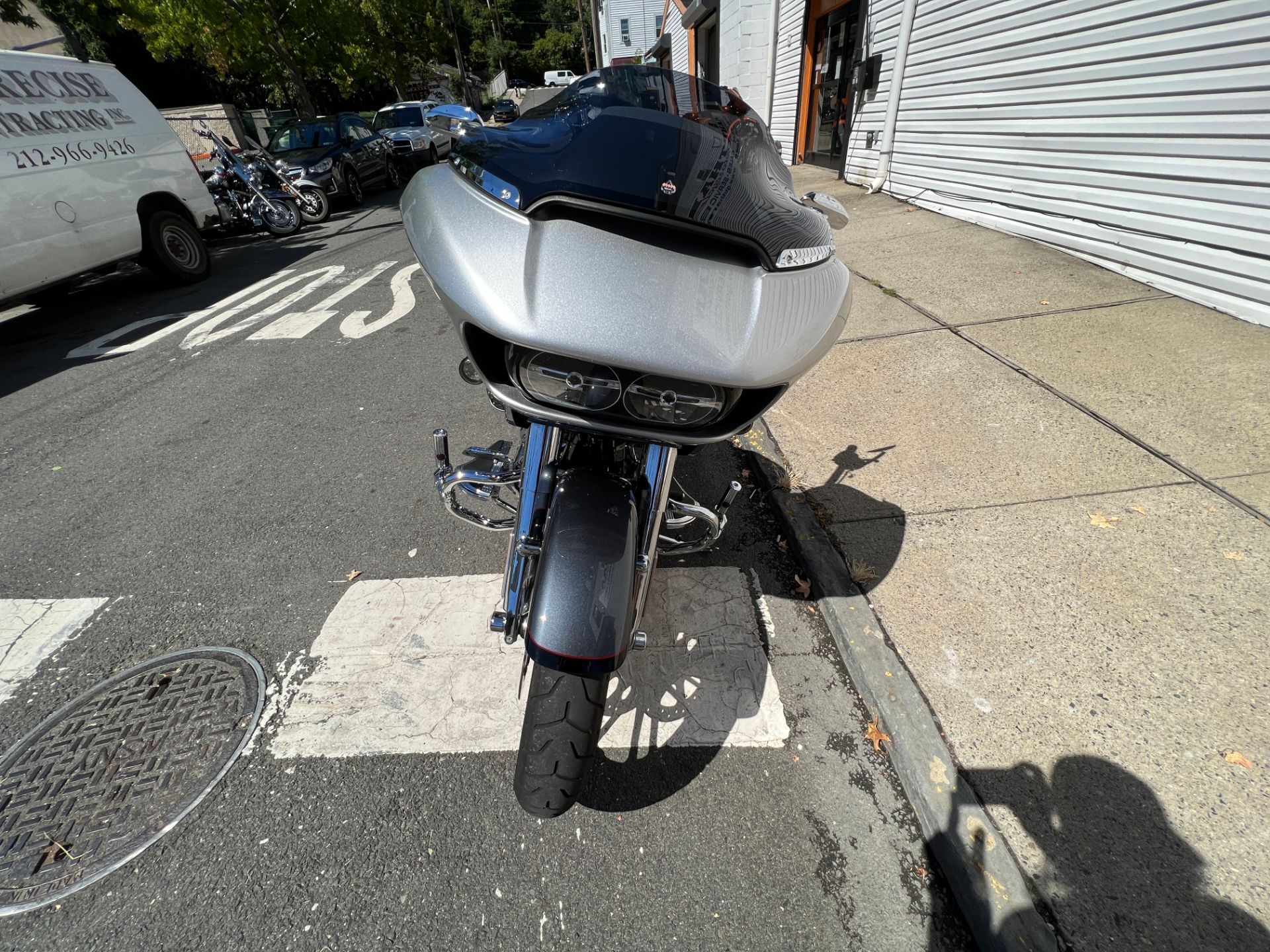 2019 Harley-Davidson CVO™ Road Glide® in Staten Island, New York - Photo 2