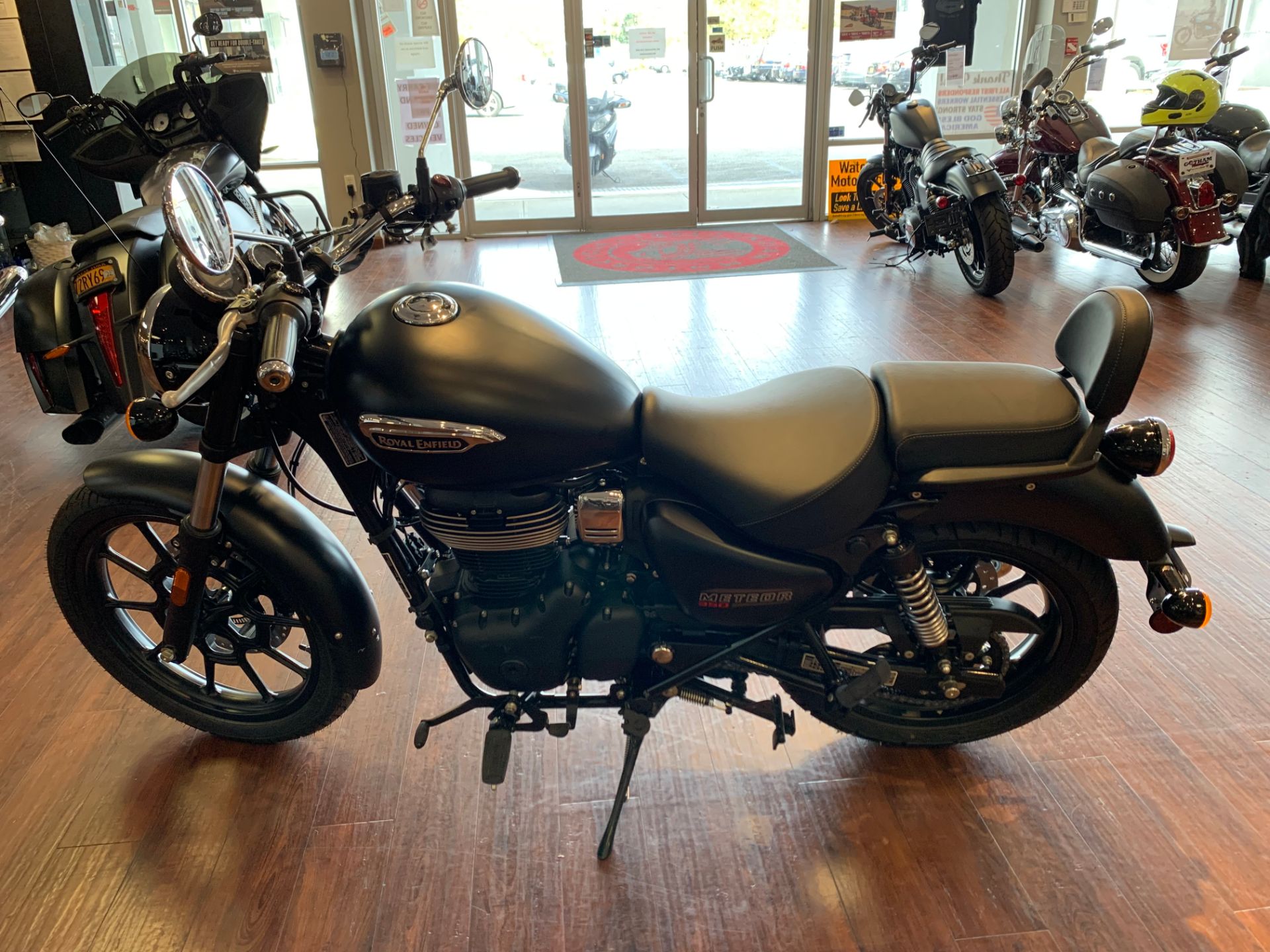 2022 Royal Enfield Meteor 350 in Staten Island, New York - Photo 3