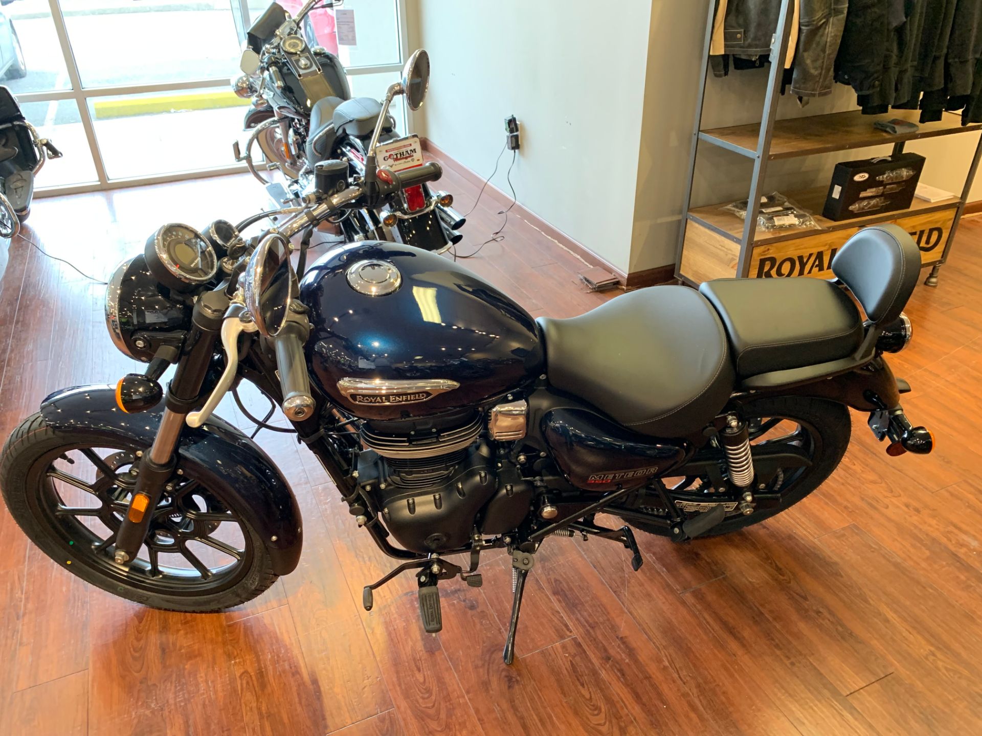 2022 Royal Enfield Meteor 350 in Staten Island, New York - Photo 3