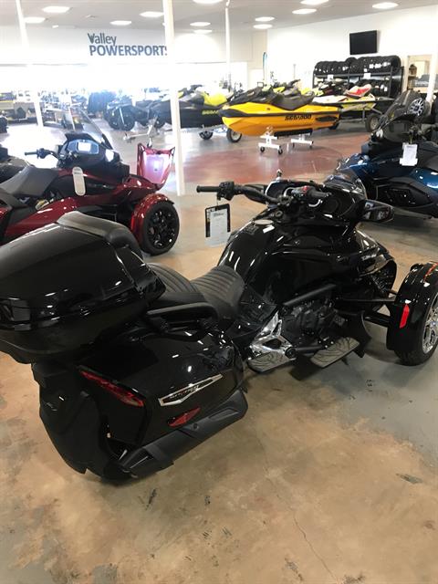 2021 Can-Am Spyder F3 Limited in Eugene, Oregon - Photo 2