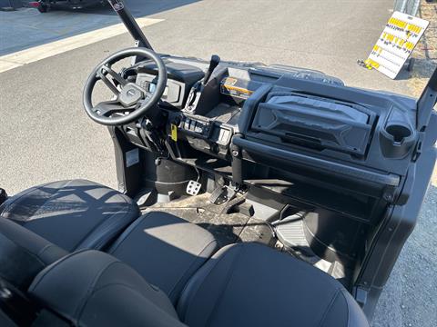 2023 Can-Am Defender MAX XT HD10 in Eugene, Oregon - Photo 3
