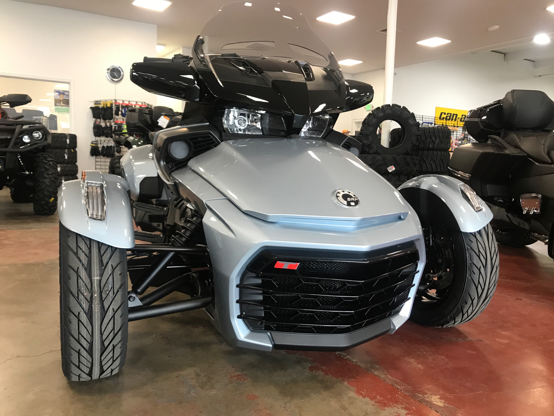 2022 Can-Am Spyder F3-T in Eugene, Oregon - Photo 2