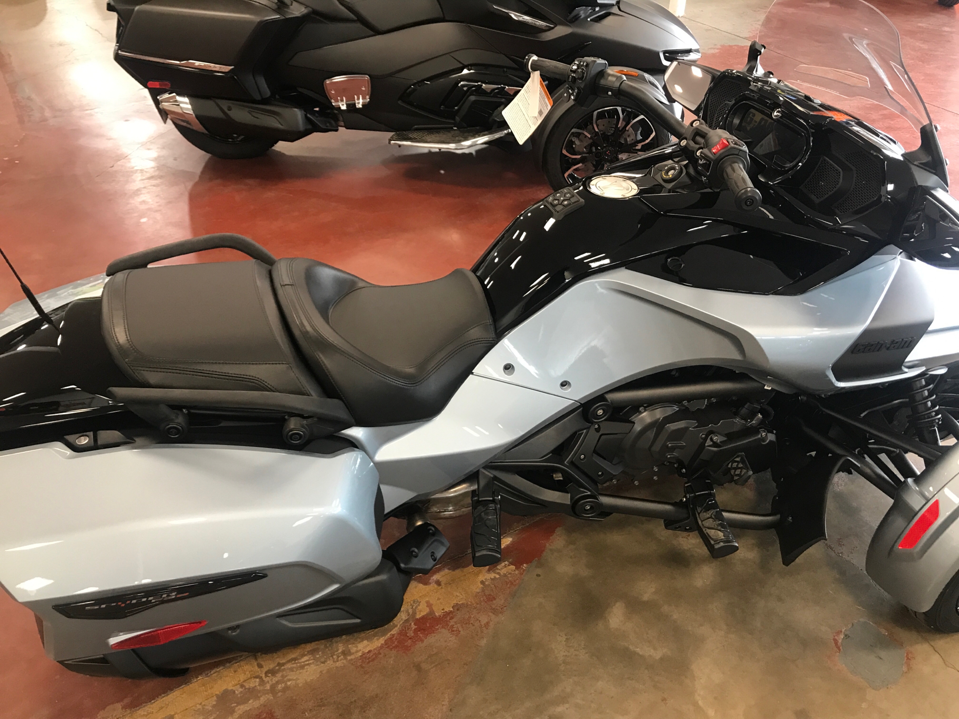 2022 Can-Am Spyder F3-T in Eugene, Oregon - Photo 4